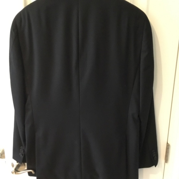 Classic Black Men’s Tommy Hilfiger Suit - Picture 2 of 4